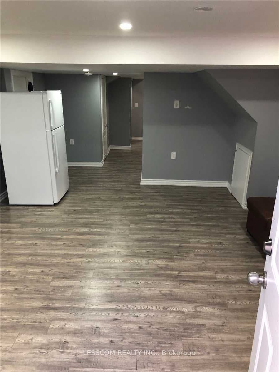 29 Cape Dorset Crescent Basement, Brampton, ON L6R 3L2