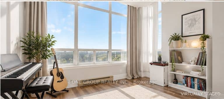 22 Clarissa Drive Ph6, Richmond Hill, ON L4C 9R6
