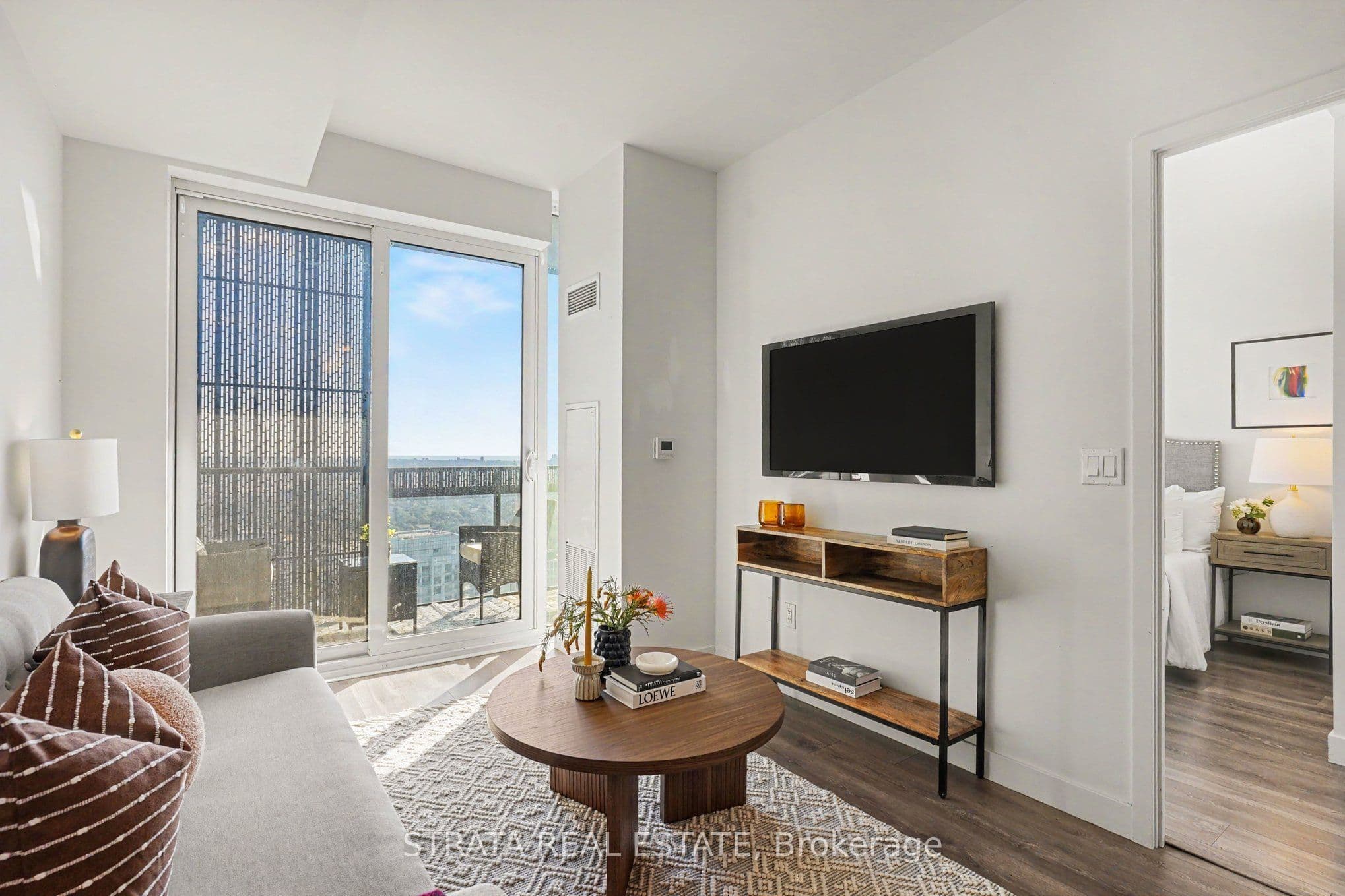 8 Eglinton Avenue E 4610, Toronto, ON M4P 1A6