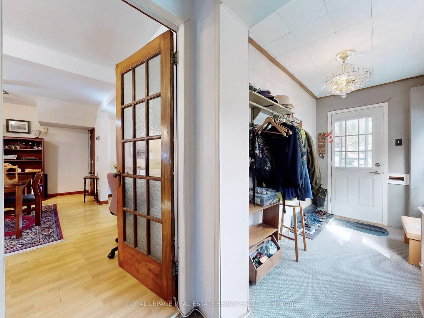 28 McIntosh Avenue, Toronto, ON M8Y 3E2