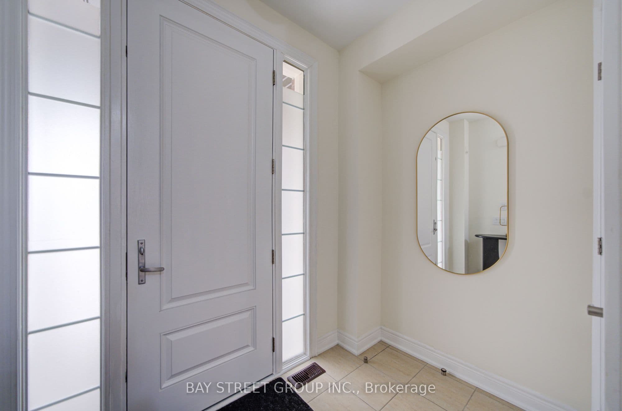 113 Drizzel Crescent, Richmond Hill, ON L4E 1G8