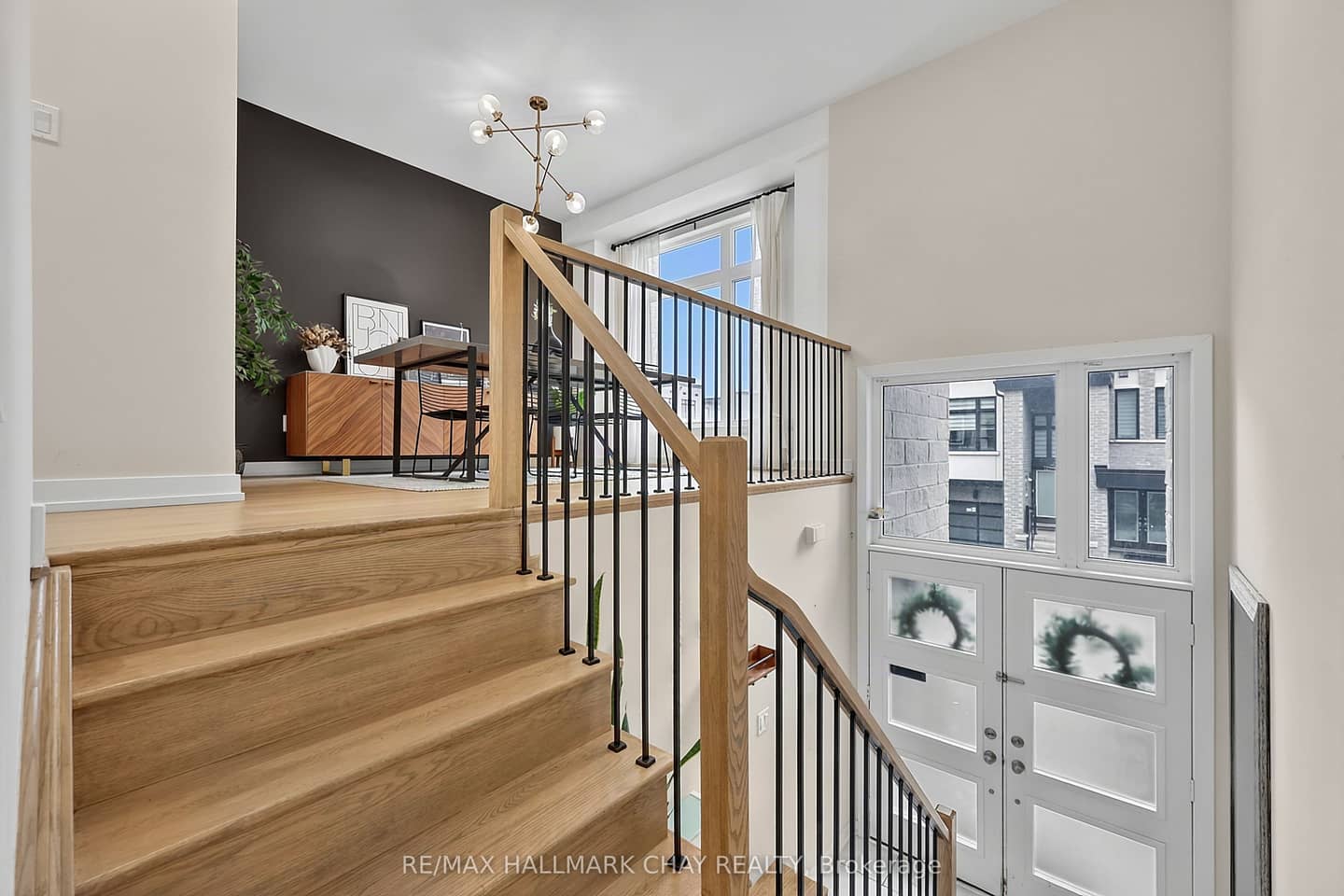 2526 Castlegate Crossing, Pickering, ON L1X 0H6