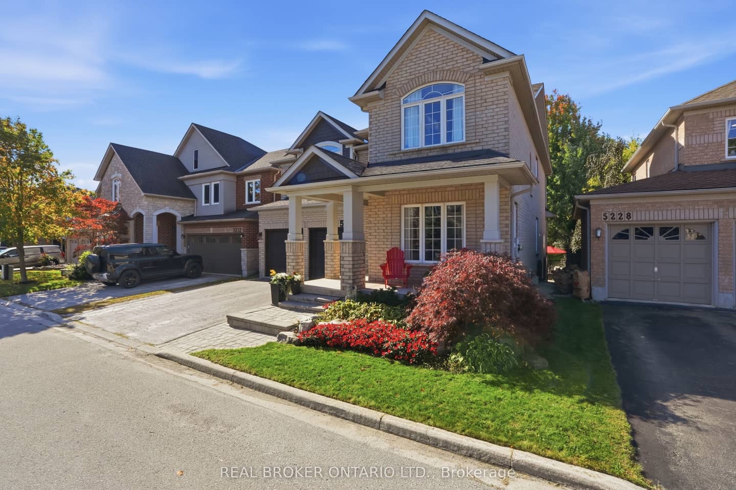 5230 Rome Crescent, Burlington, ON L7L 7B7