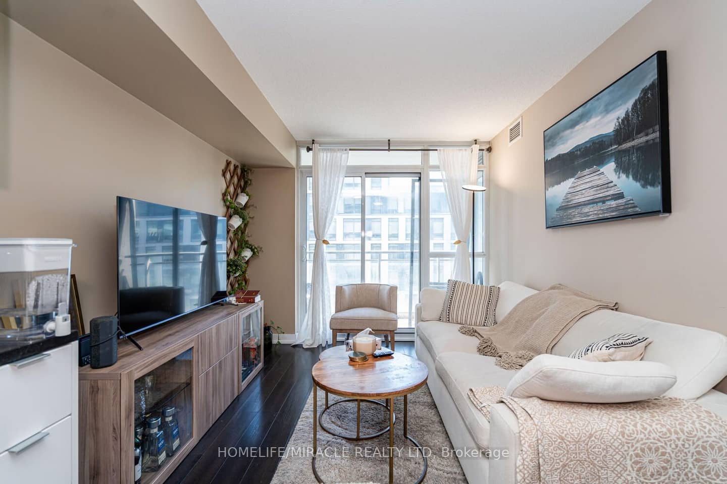 151 Dan Leckie Way 610, Toronto, ON M5V 4B2