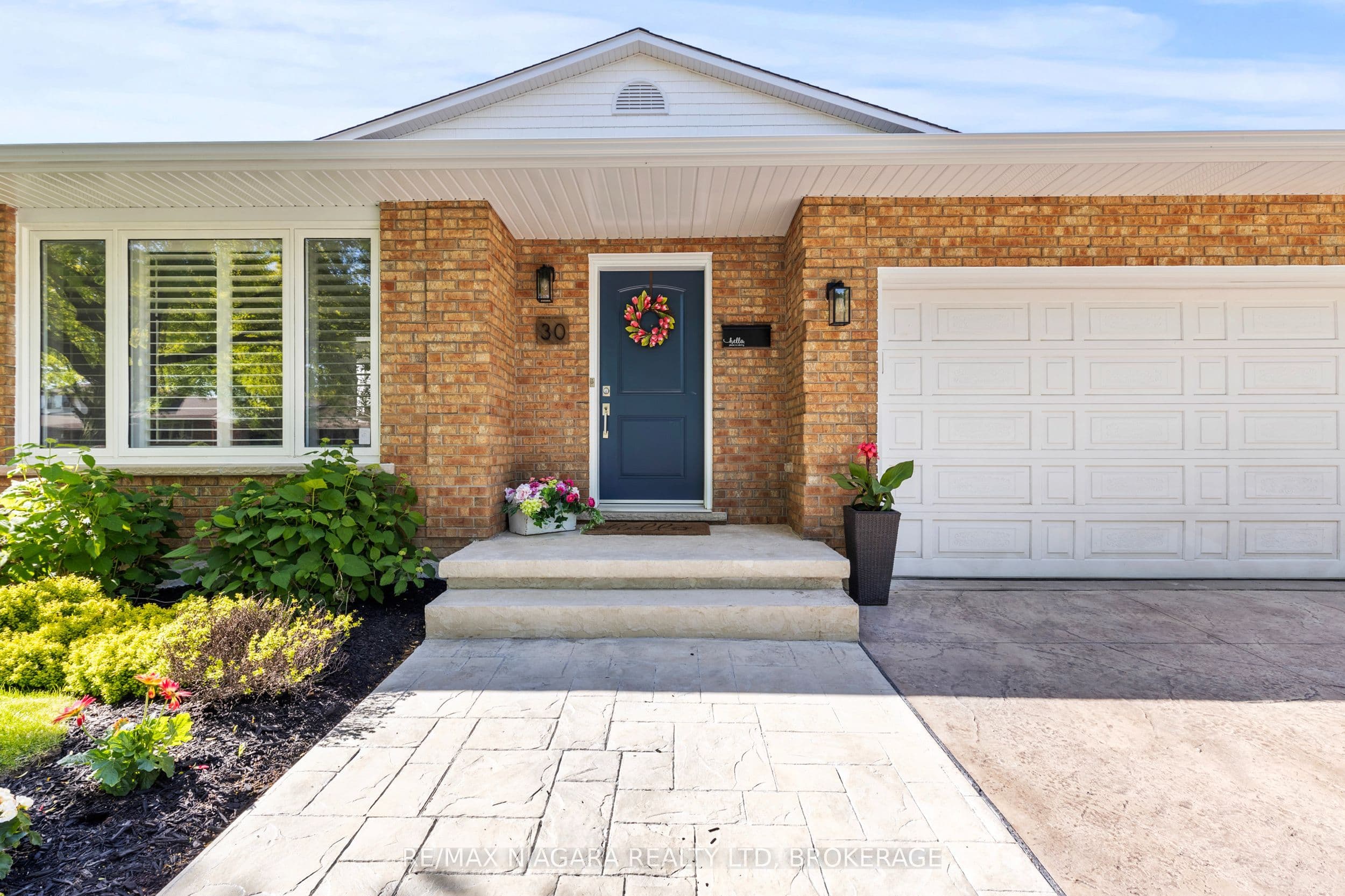 30 Orlando Drive, St. Catharines, ON L2N 6X4