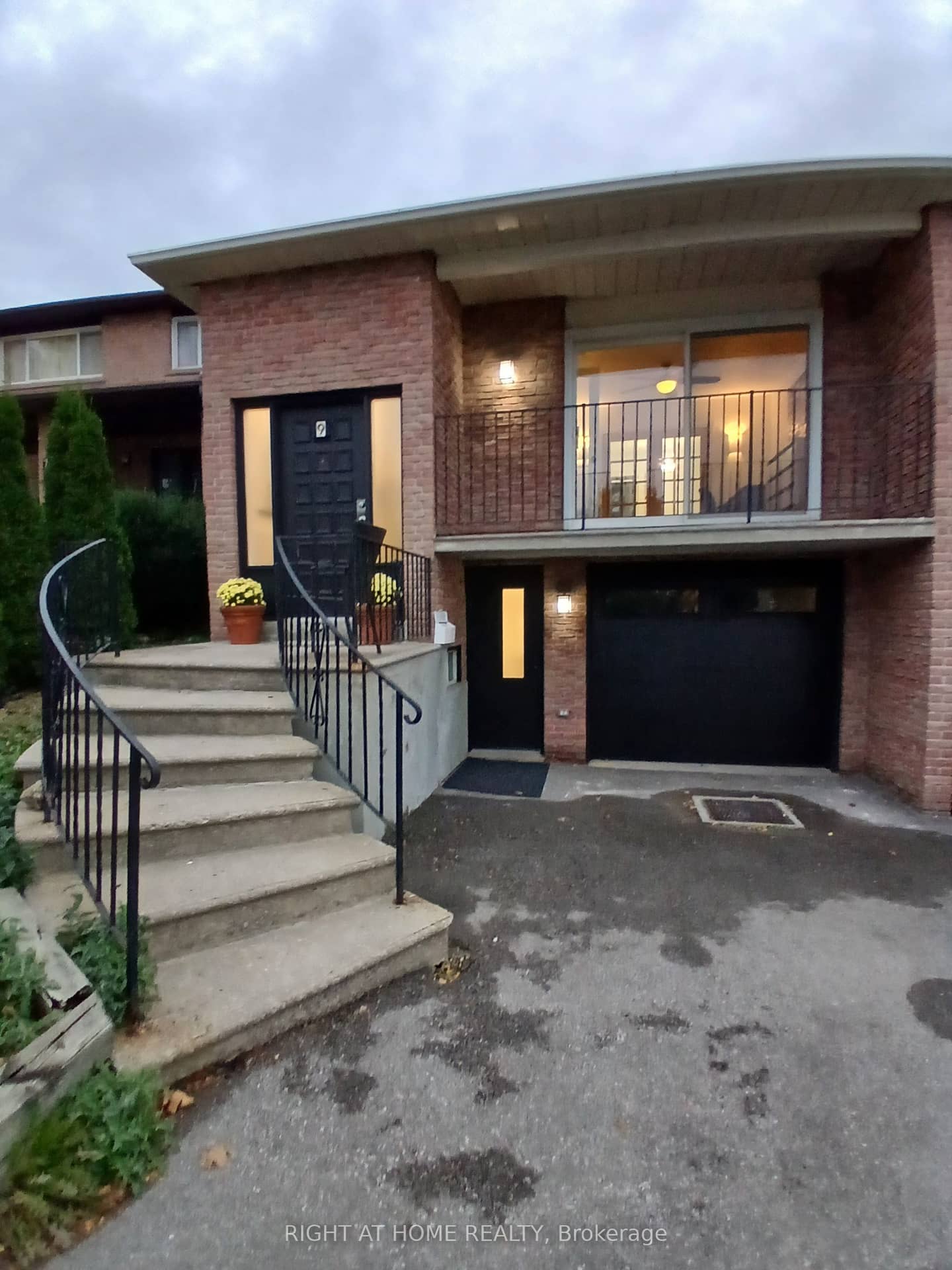 9 Ivan Nelson Drive, Toronto, ON M2R 3P6