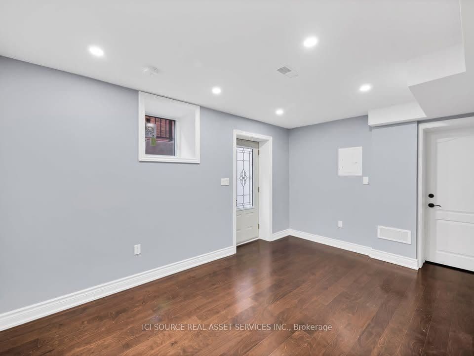 84 Magill Street Unit #B, Hamilton, ON L8R 2Y5