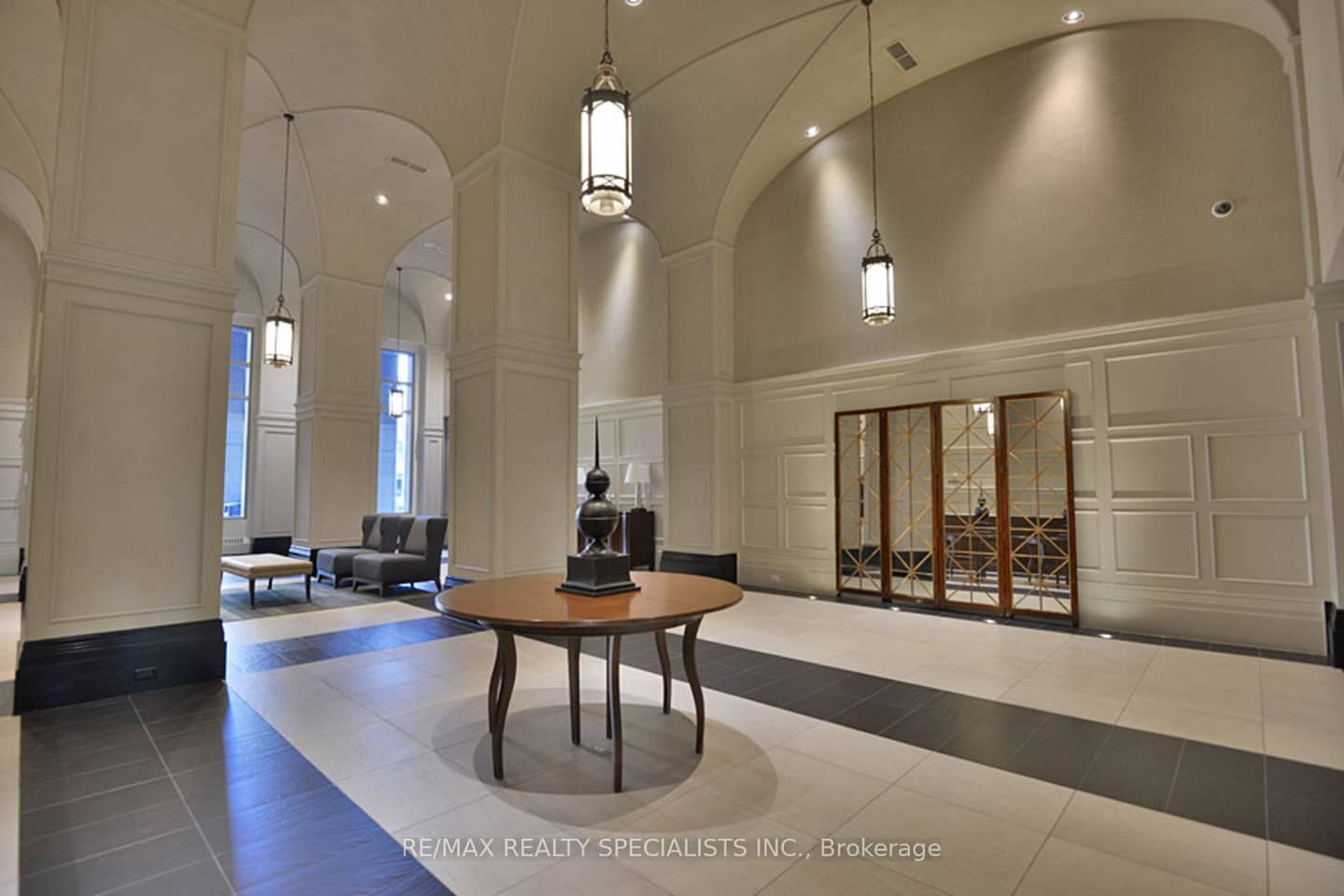 388 Prince of Wales Drive 406, Mississauga, ON L5B 0A1