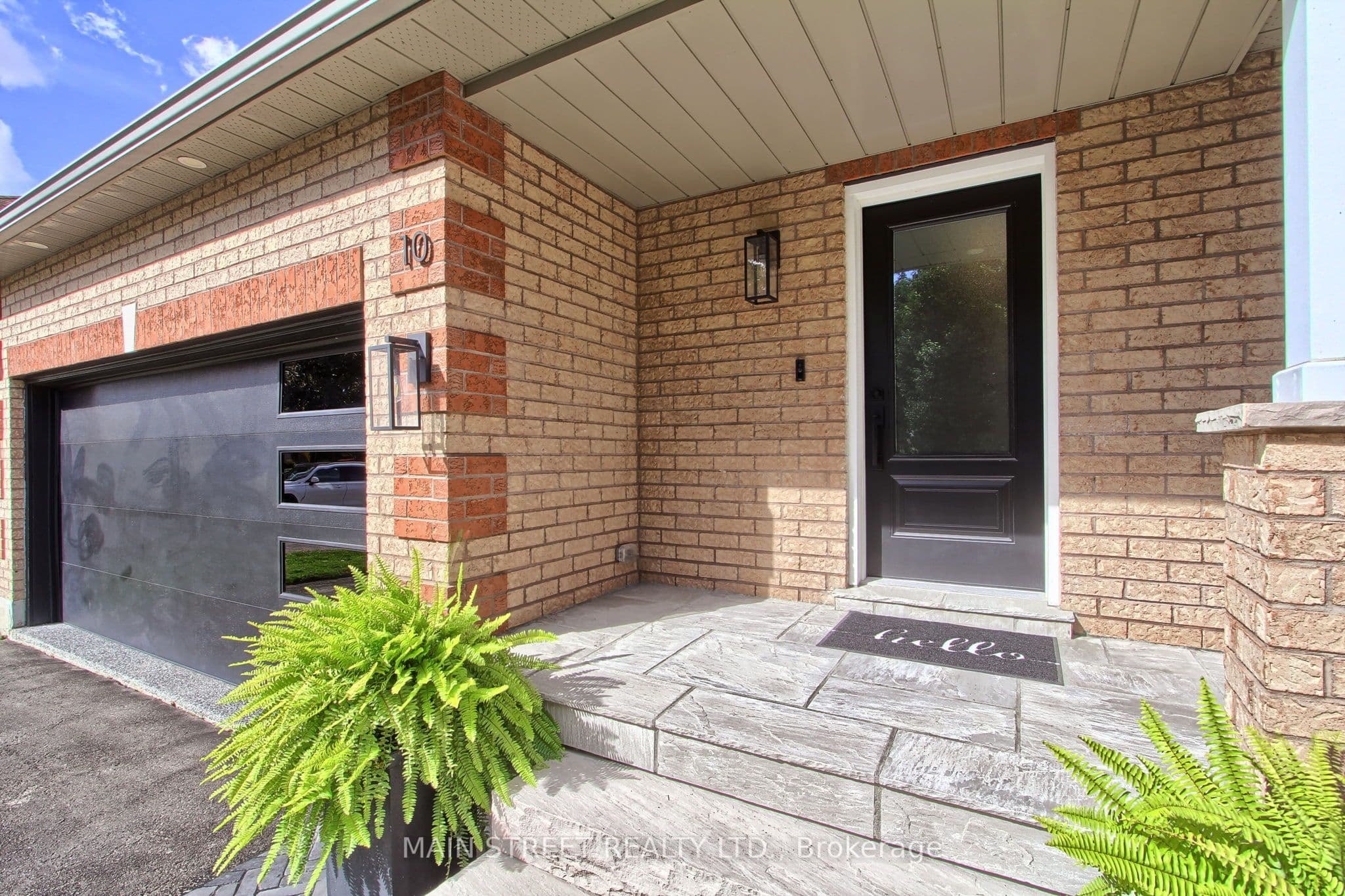 10 Daniele Avenue S, New Tecumseth, ON L0G 1A0