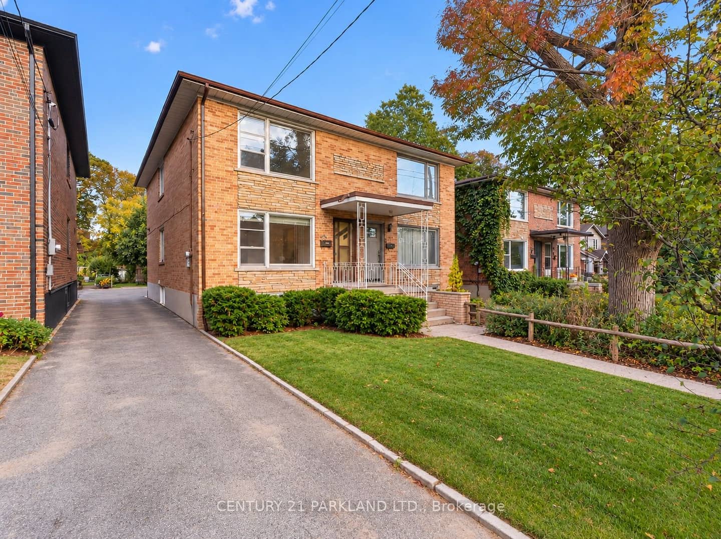 85 Victoria Park Avenue, Toronto, ON M4E 3S2