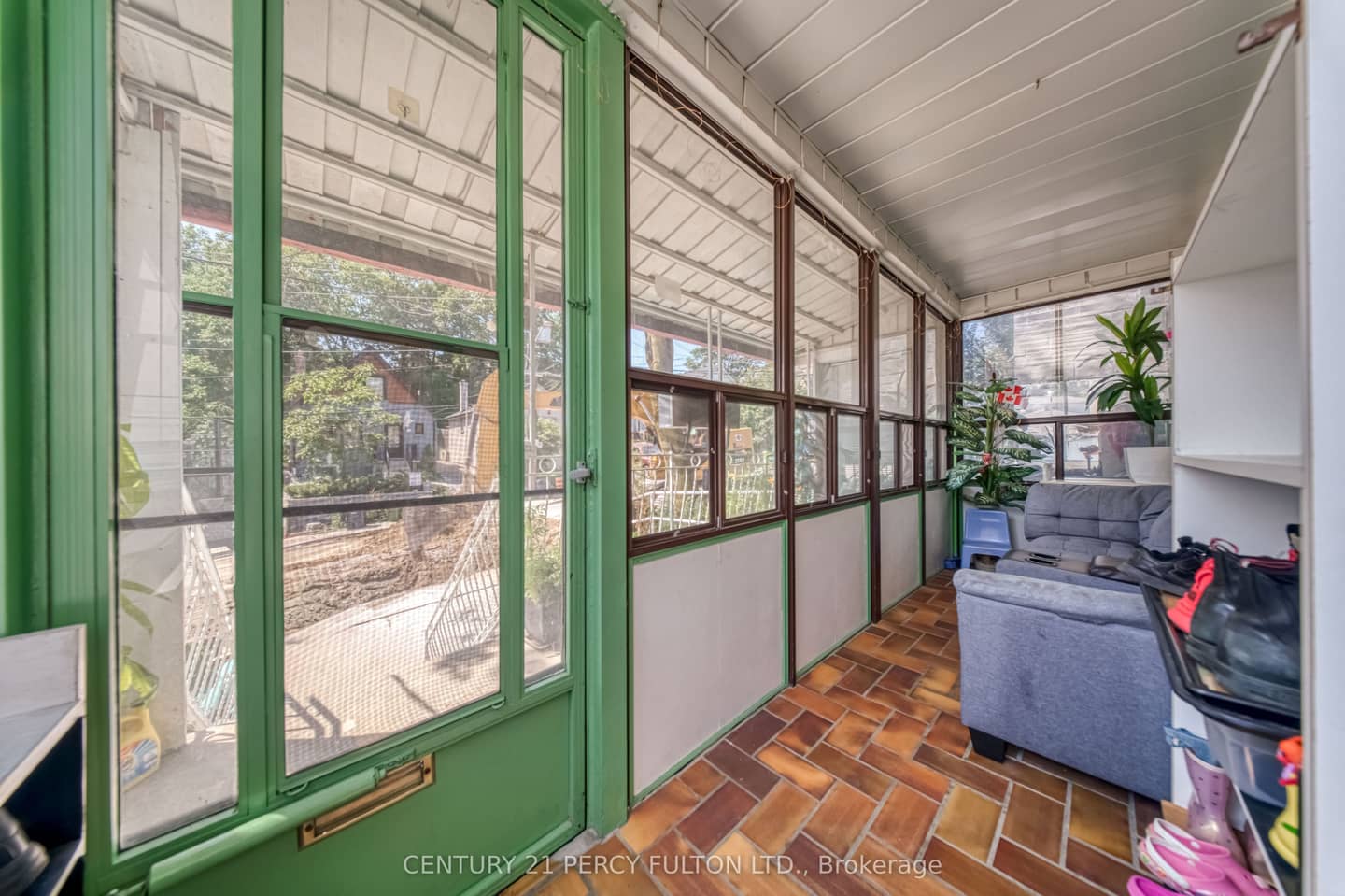 15 Haverson Boulevard, Toronto, ON M6M 3J5