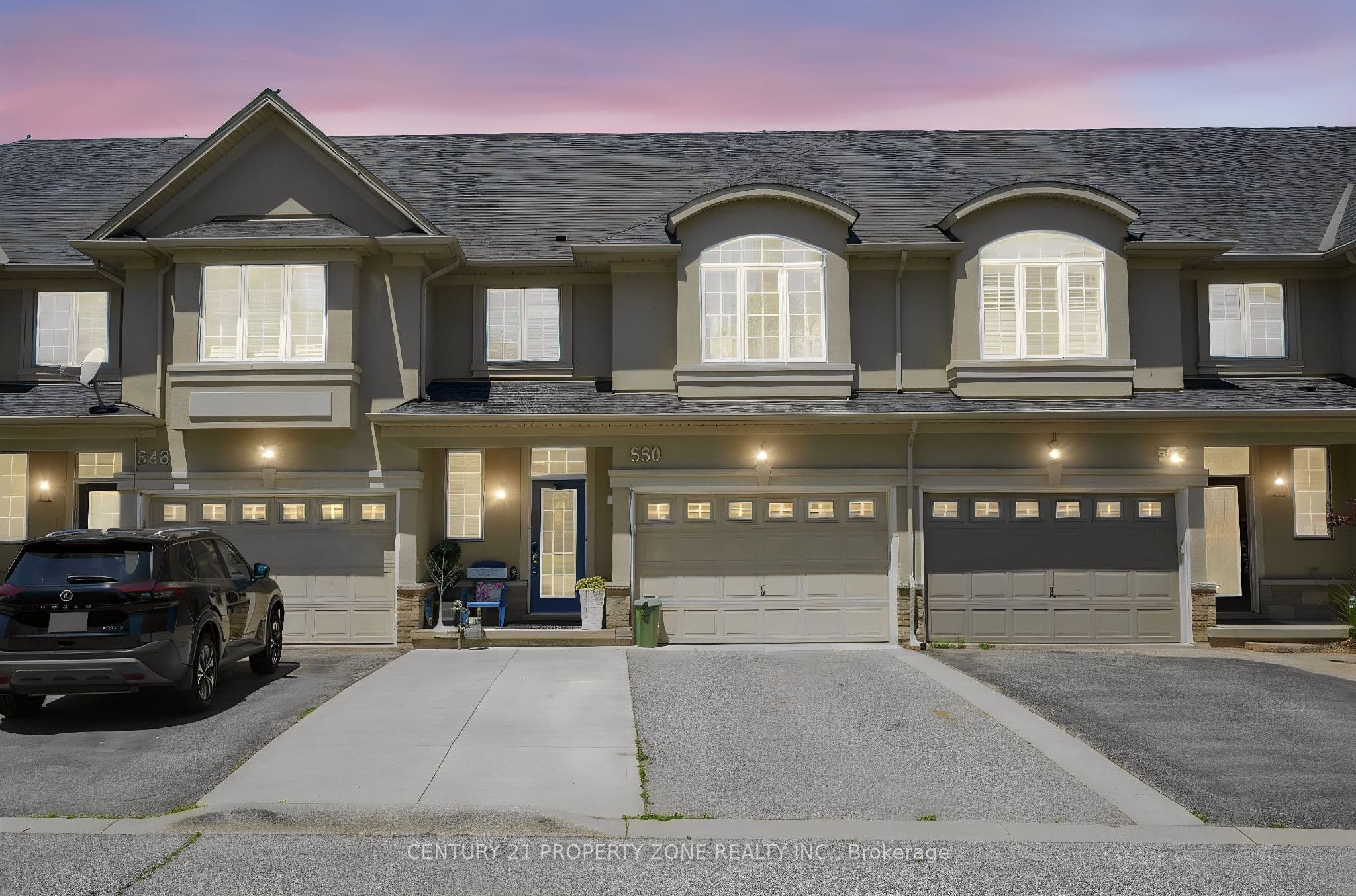 550 Stonehenge Drive, Hamilton, ON L9K 0B2