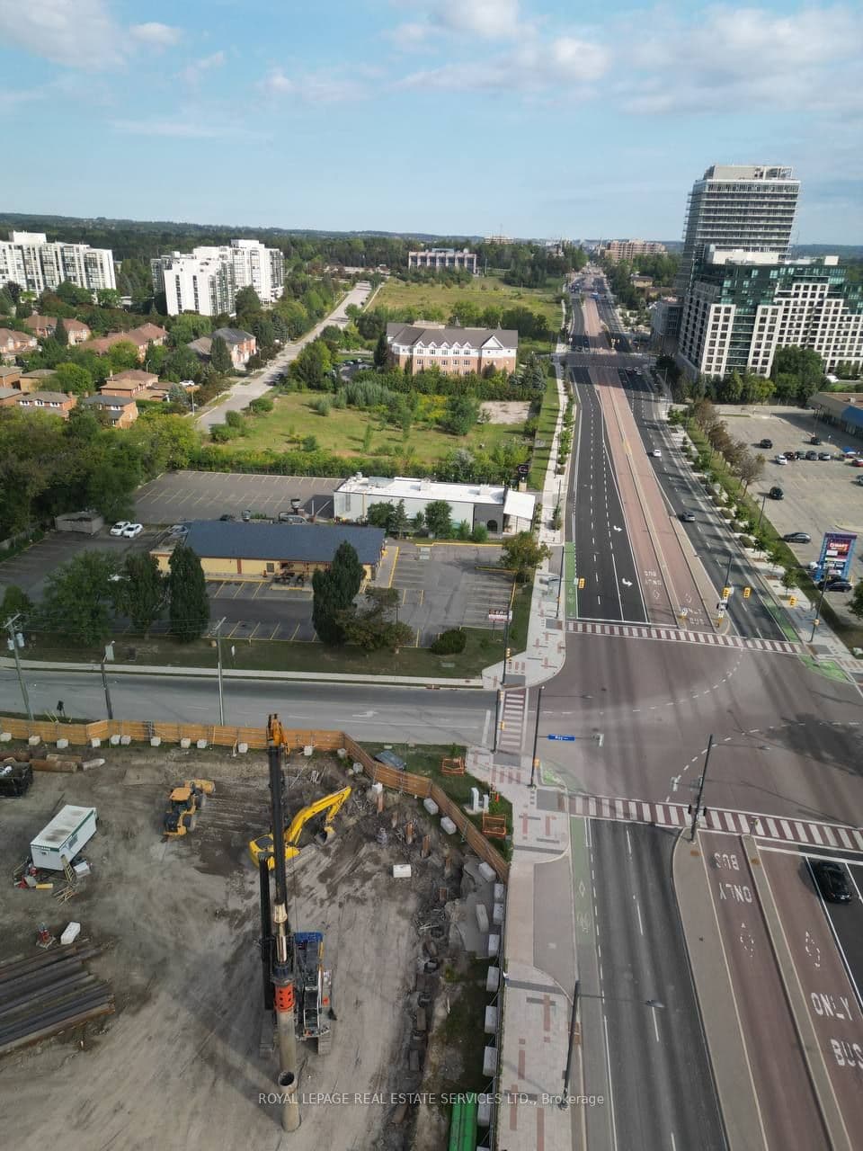 9712 Yonge Street E, Richmond Hill, ON L4C 1V9