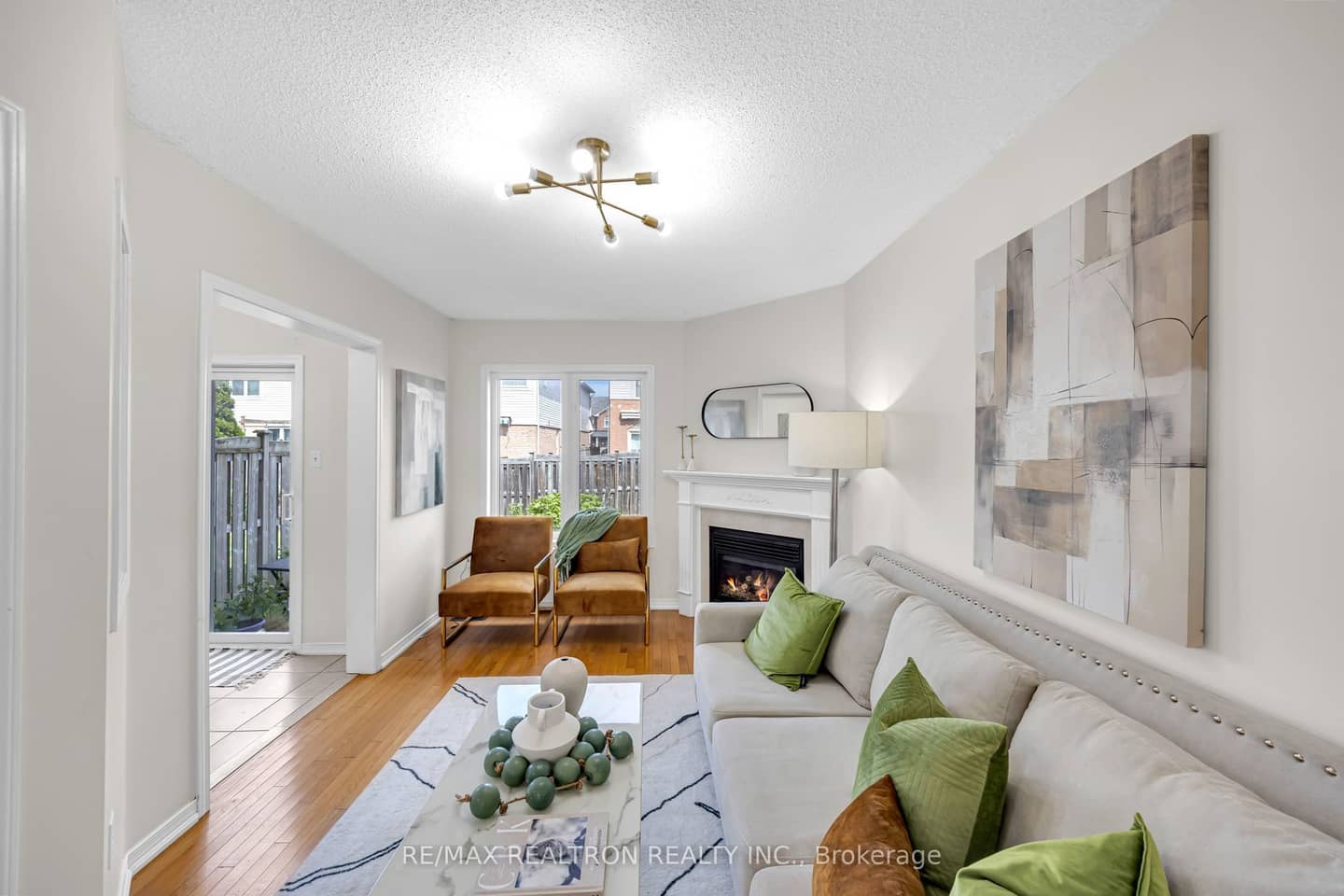 95 Beer Crescent, Ajax, ON L1S 0B9
