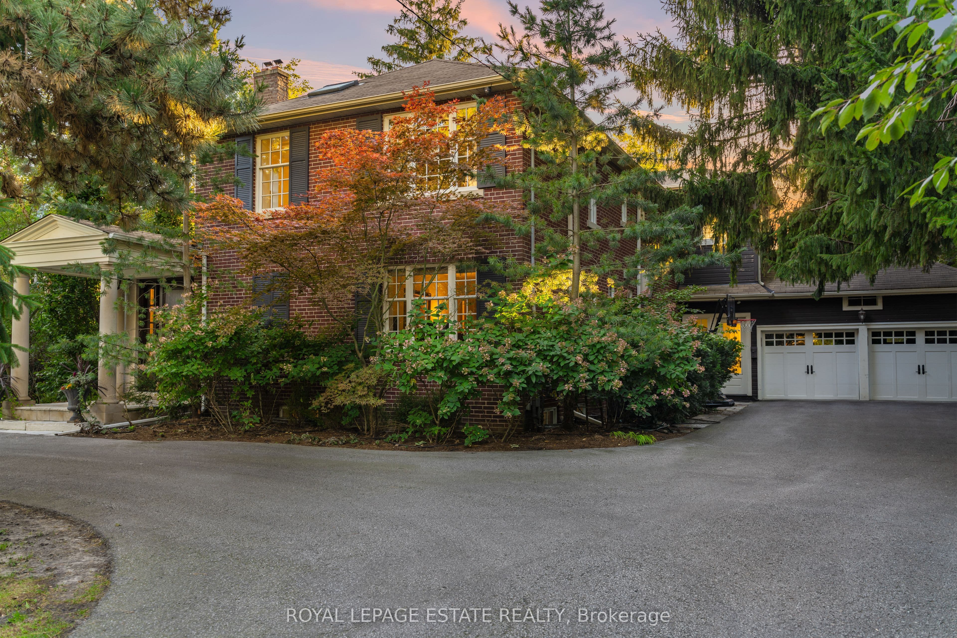 22 Hill Crescent, Toronto, ON M1M 1H9