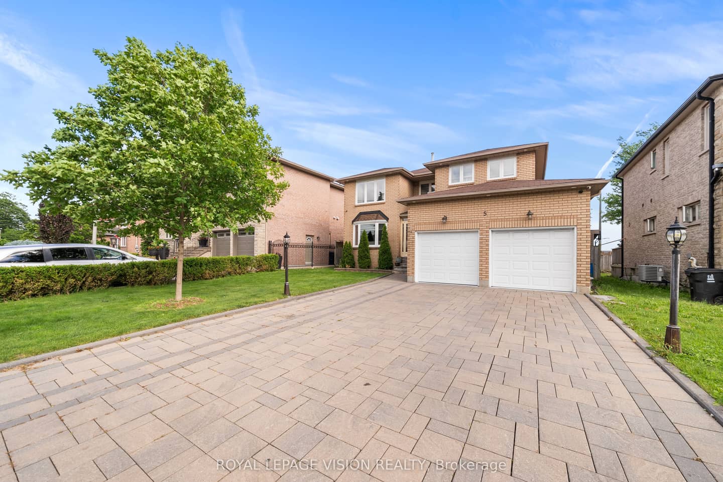 5 Anson Avenue, Toronto, ON M1M 1X2