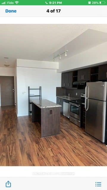 35 Brian Peak Crescent LPH 17, Toronto, ON M4G 0A5