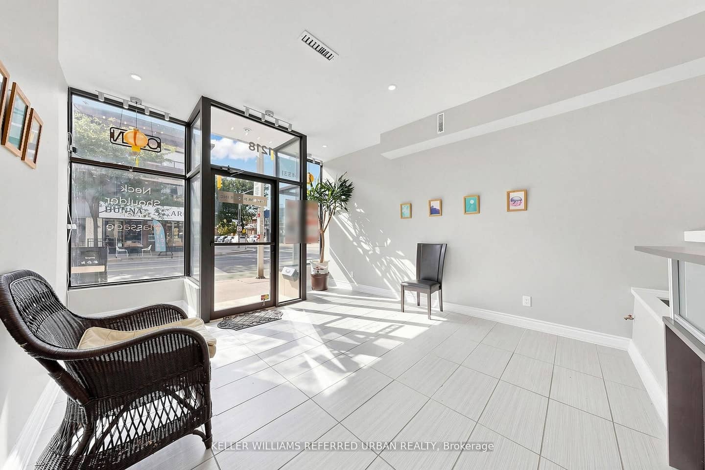 1218 Bloor Street W, Toronto, ON M6H 1N3