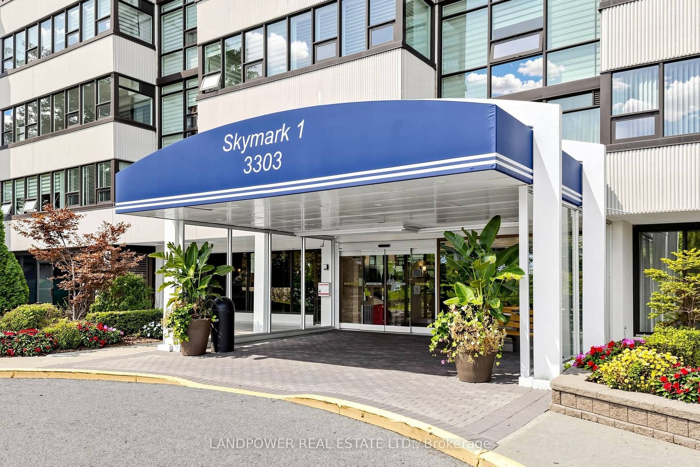 3303 Don Mills Road 1407, Toronto, ON M2J 4T6