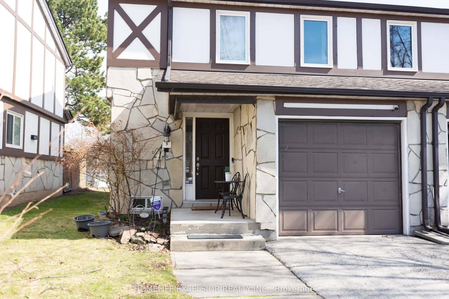 2200 Glenwood School Drive 9, Burlington, ON L7R 4H3