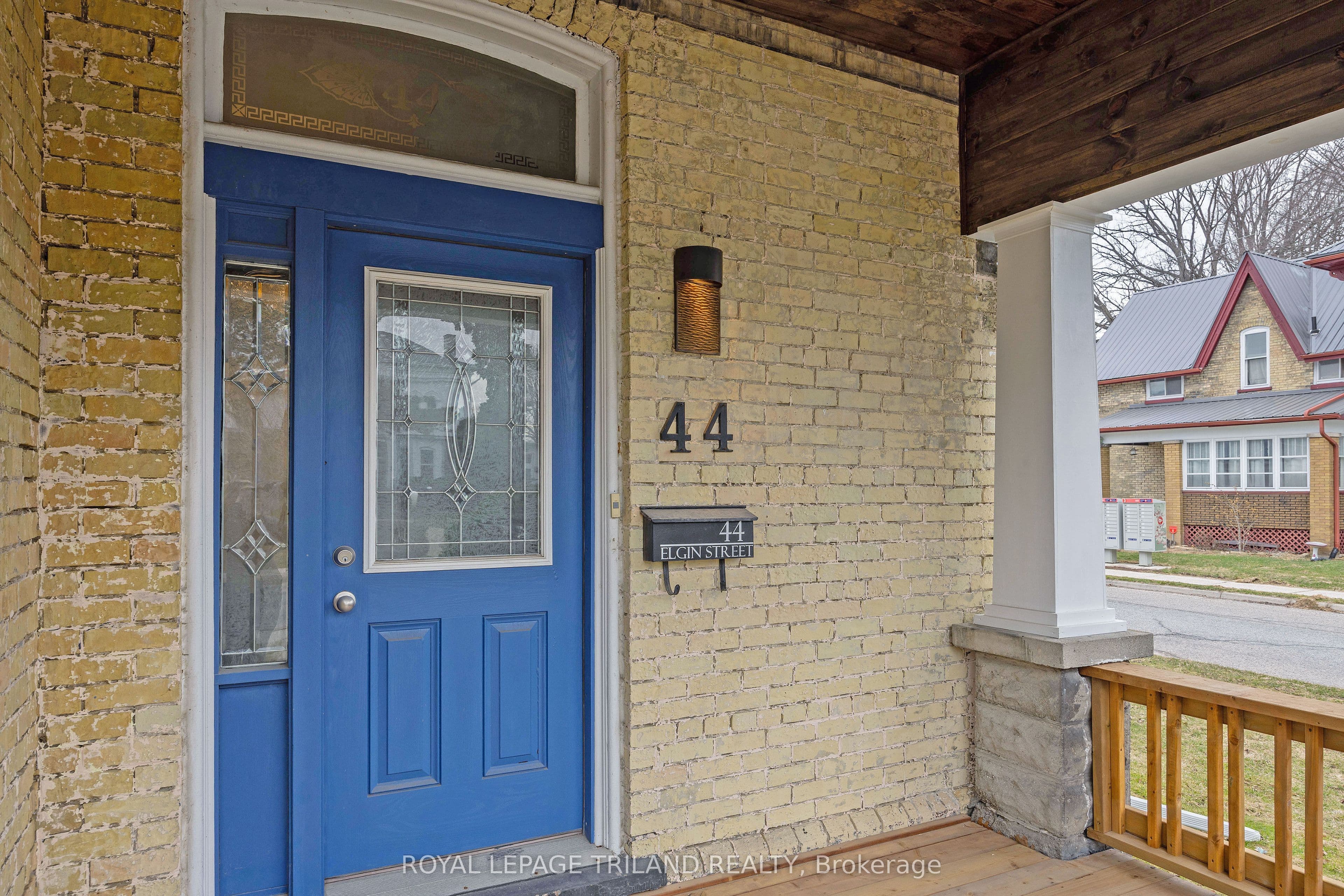 44 Elgin Street, St. Thomas, ON N5R 3M1
