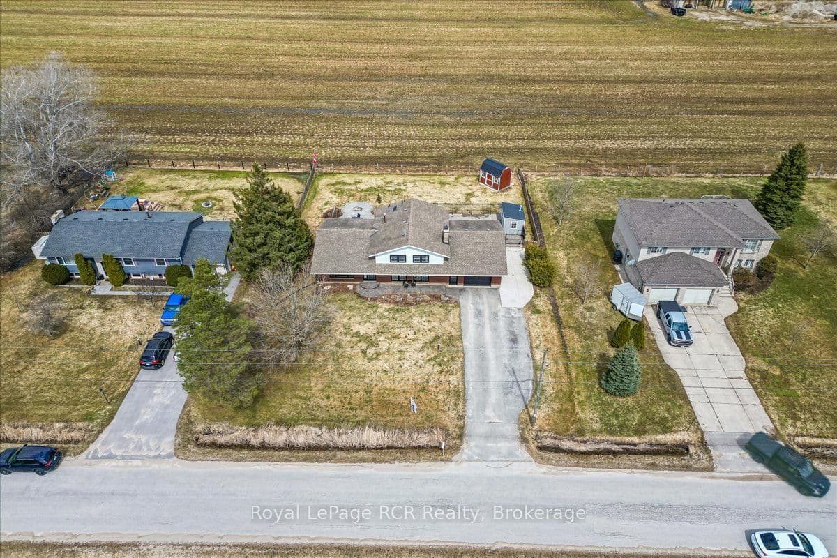 883 30th Street W, Georgian Bluffs, ON N4K 6V5