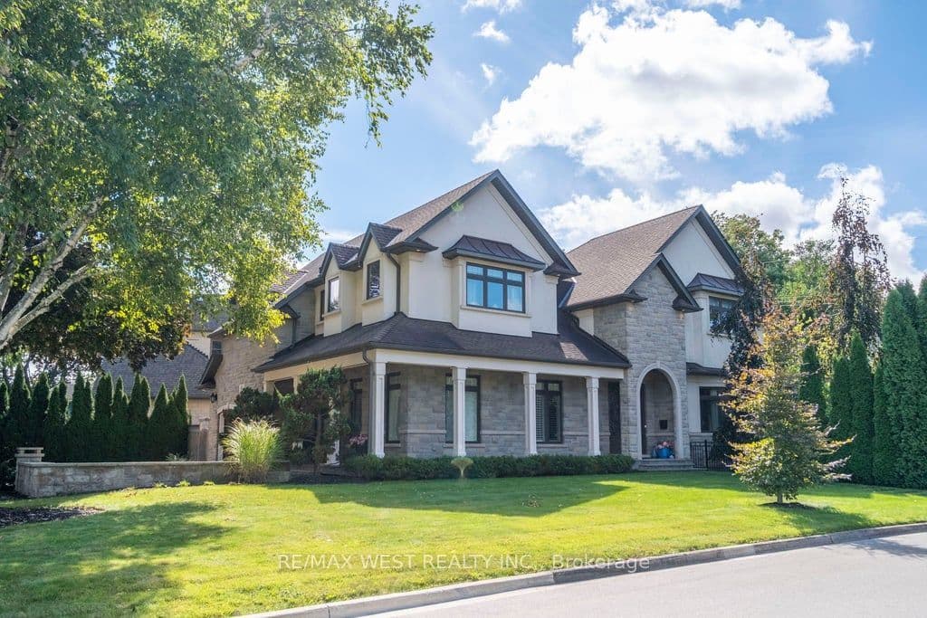 4053 Apple Valley Lane, Burlington, ON L7L 1E8