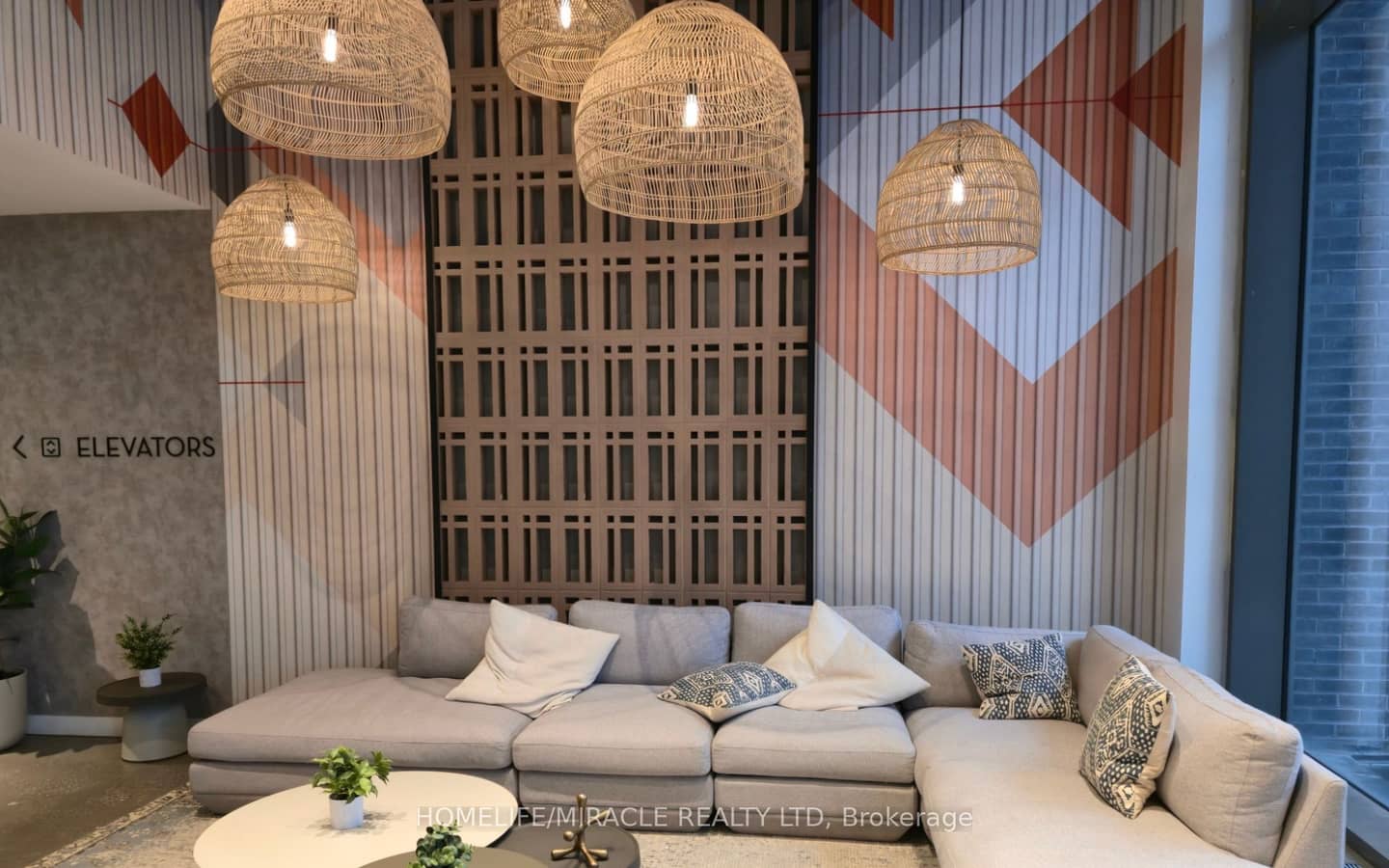 10 Abeja Street 2118, Vaughan, ON L4K 0R4