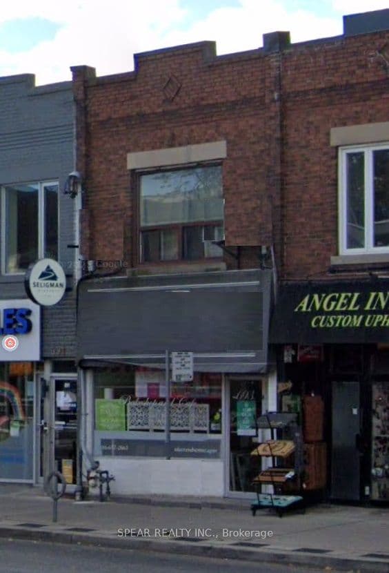 693 St Clair Avenue W, Toronto, ON M6C 1B2
