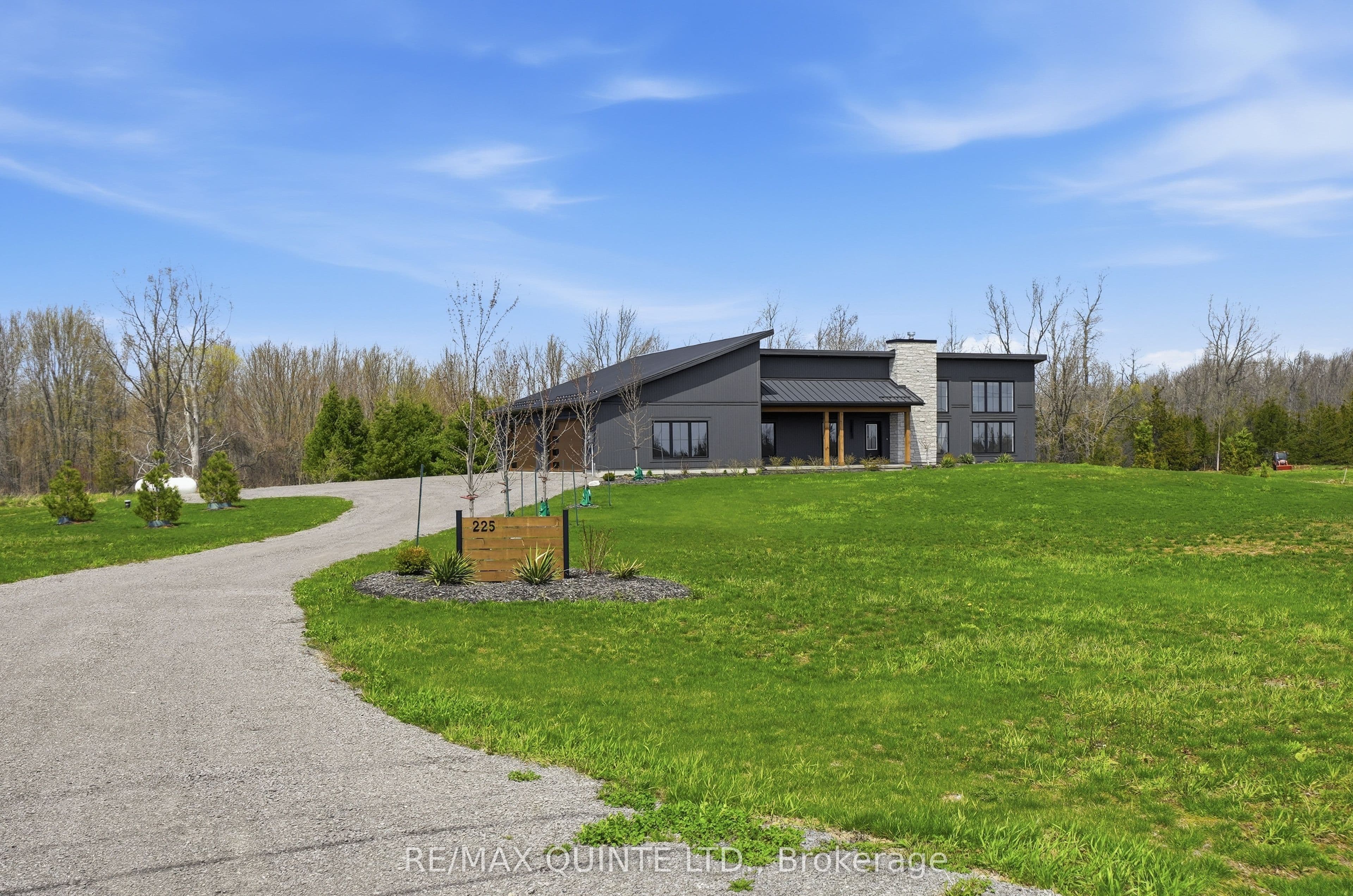 225 Mitchells Crossroad, Prince Edward County, ON K0K 2T0