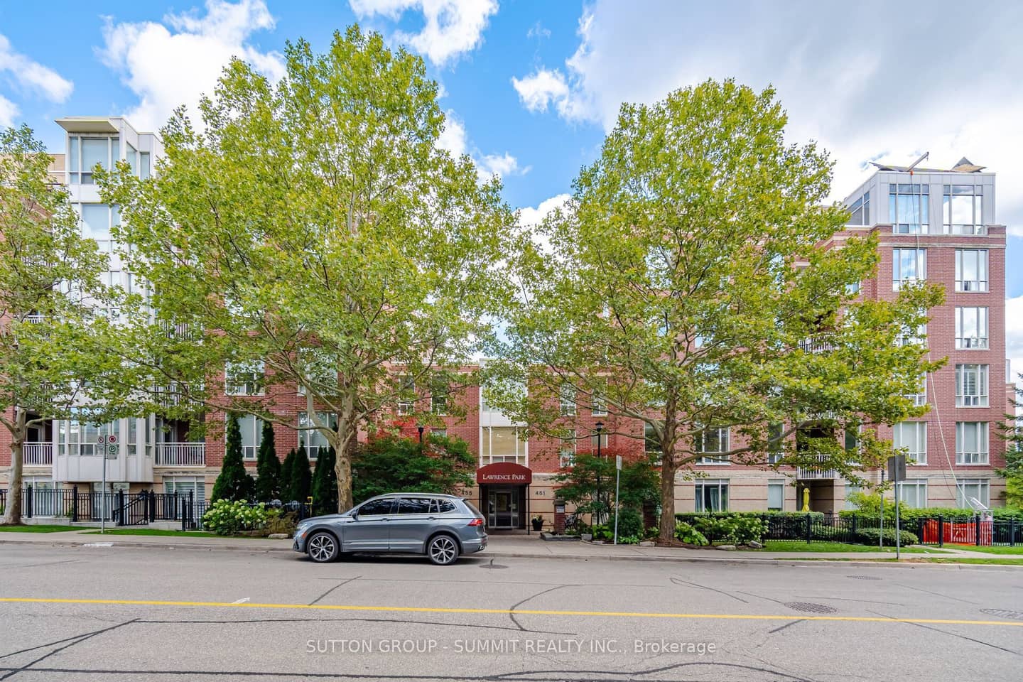 455 Rosewell Avenue 205, Toronto, ON M4R 2H9