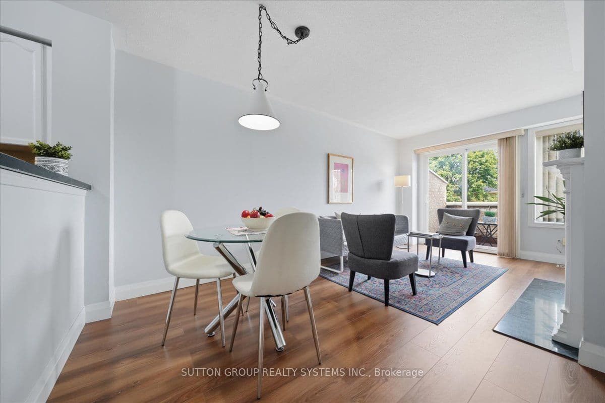60 Barondale Drive 255, Mississauga, ON L4Z 3N8