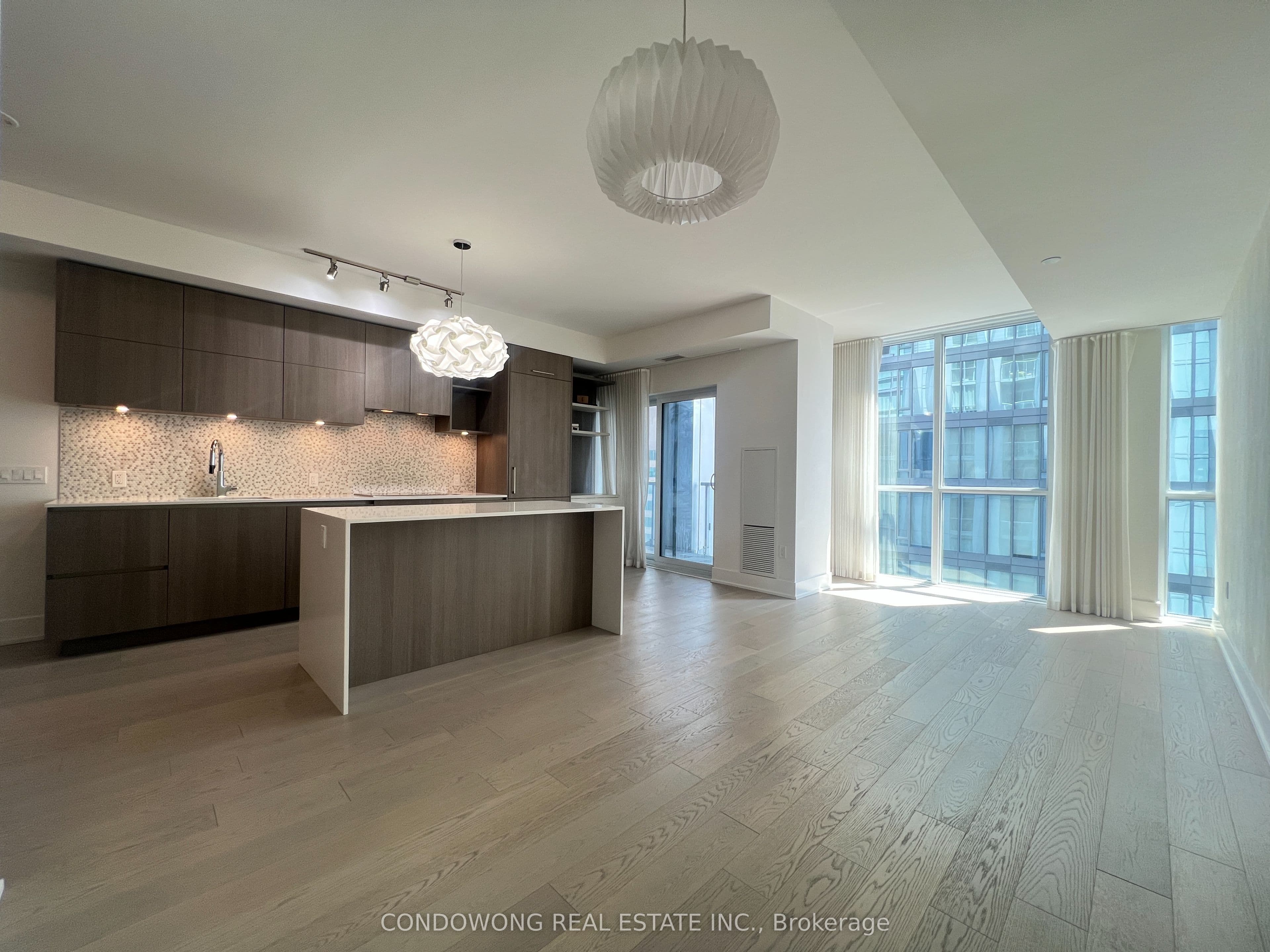 1 Yorkville Avenue 3801, Toronto, ON M4W 0B1
