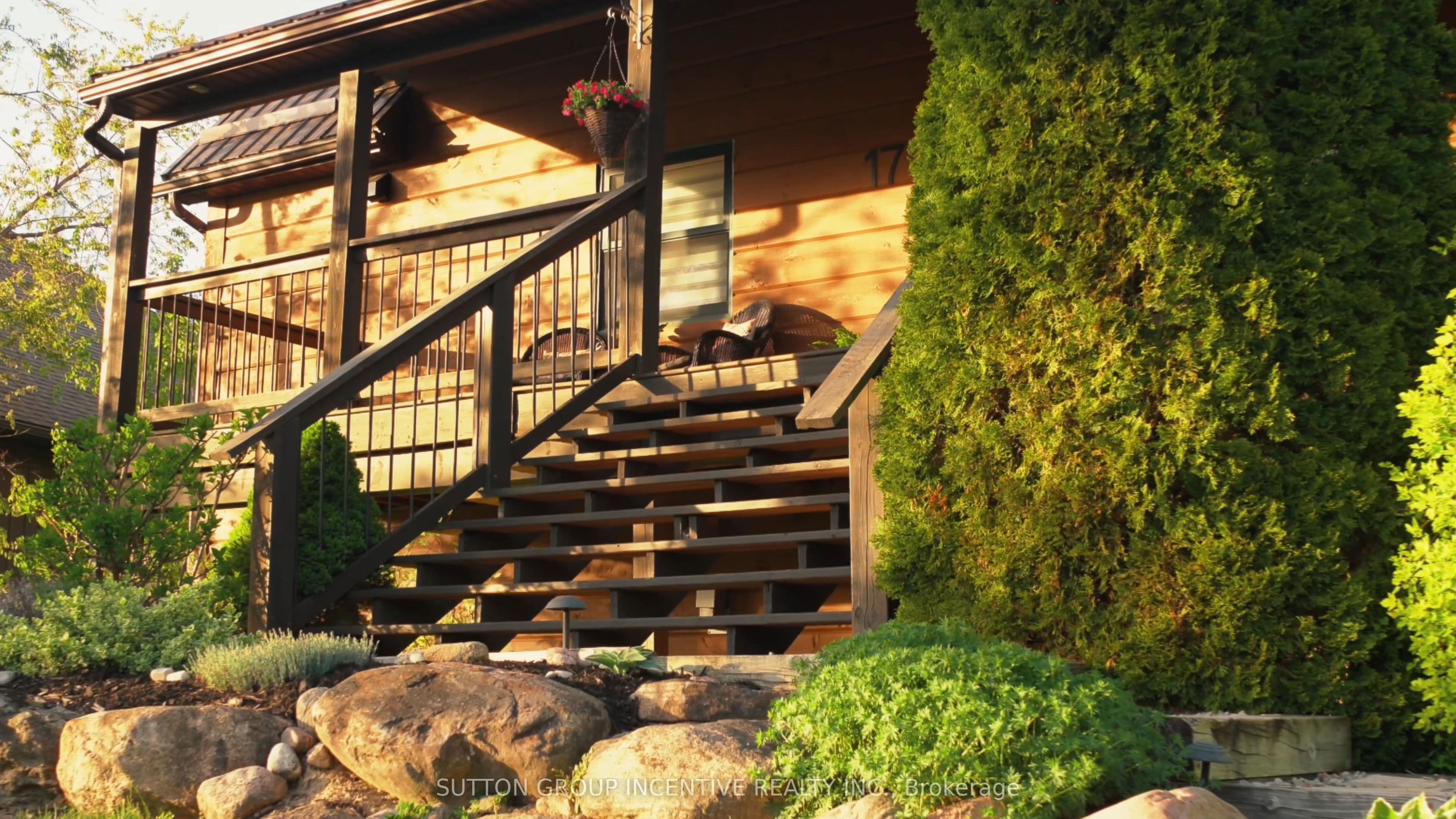 17 Bridle Path, Oro-Medonte, ON L0L 2L0