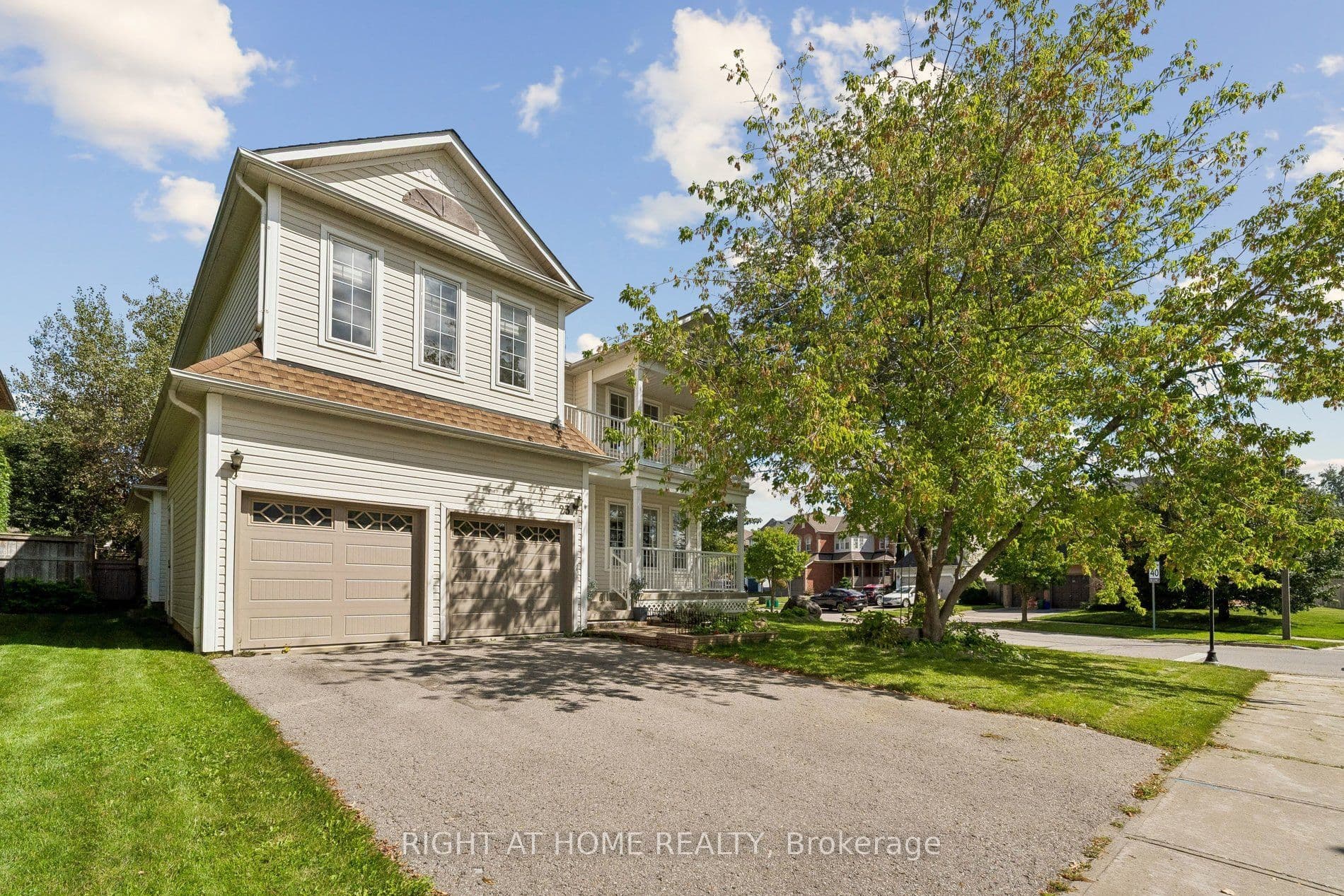 23 Croxall Boulevard, Whitby, ON L1M 2E3