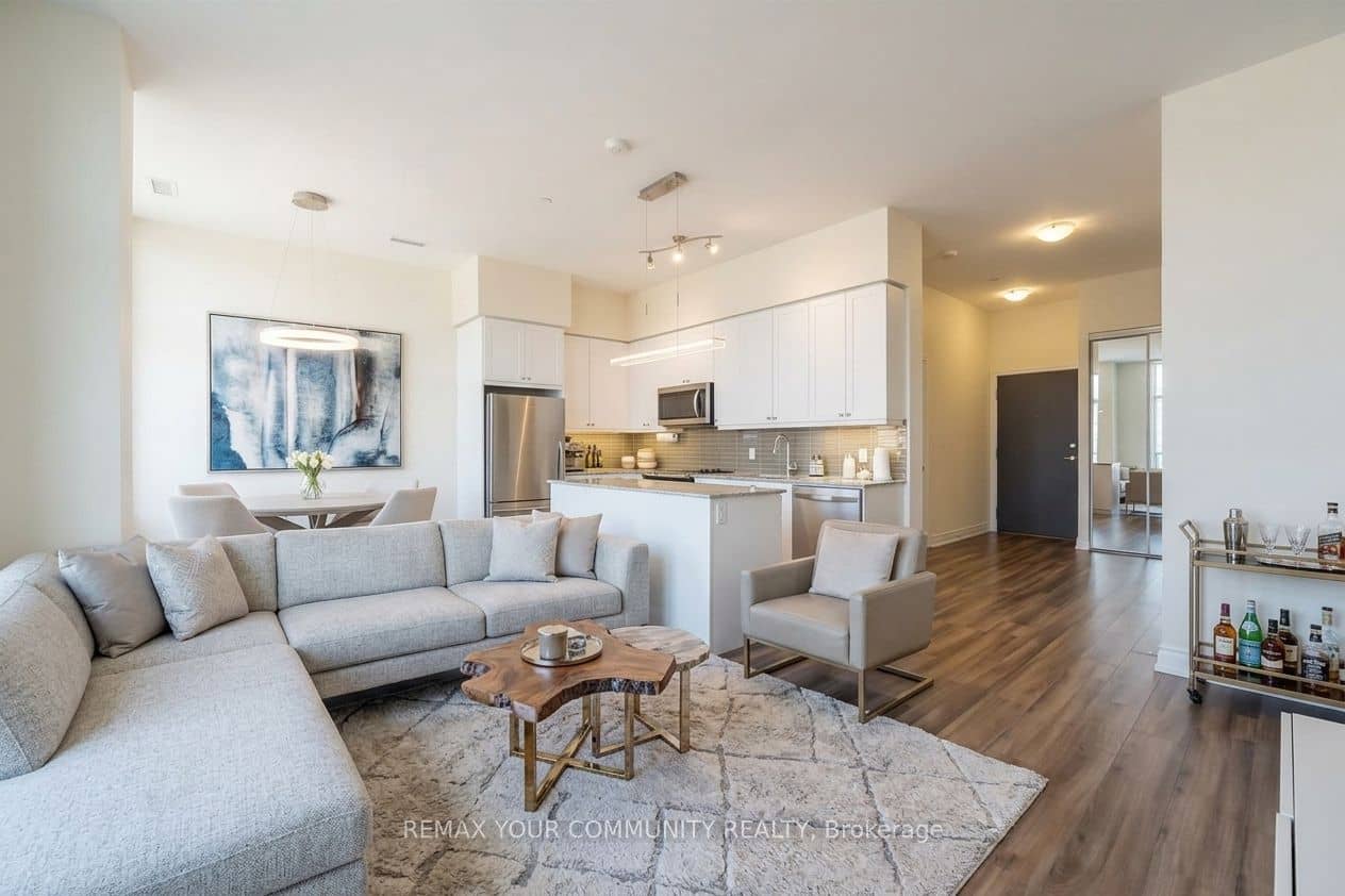 9600 Yonge Street PH05, Richmond Hill, ON L4C 1V6