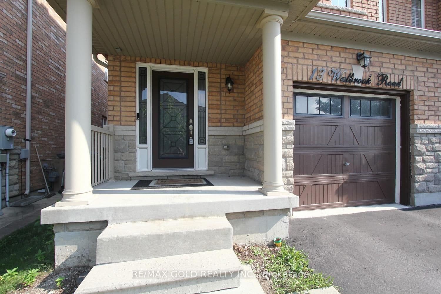 13 Walbrook Road, Brampton, ON L6X 3E3