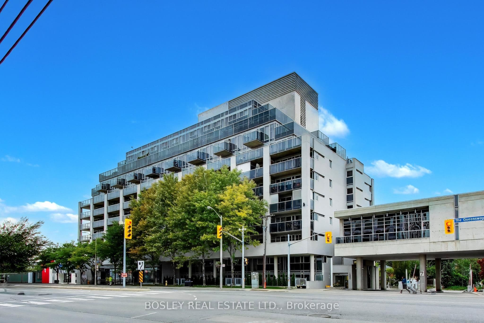 1050 The Queensway 713, Toronto, ON M8Z 1P7