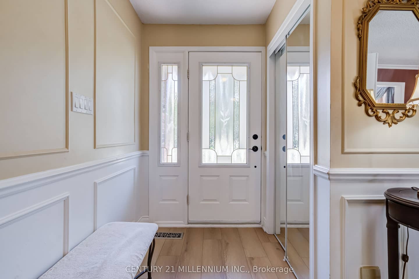 126 Elgin Drive, Brampton, ON L6Y 2E8