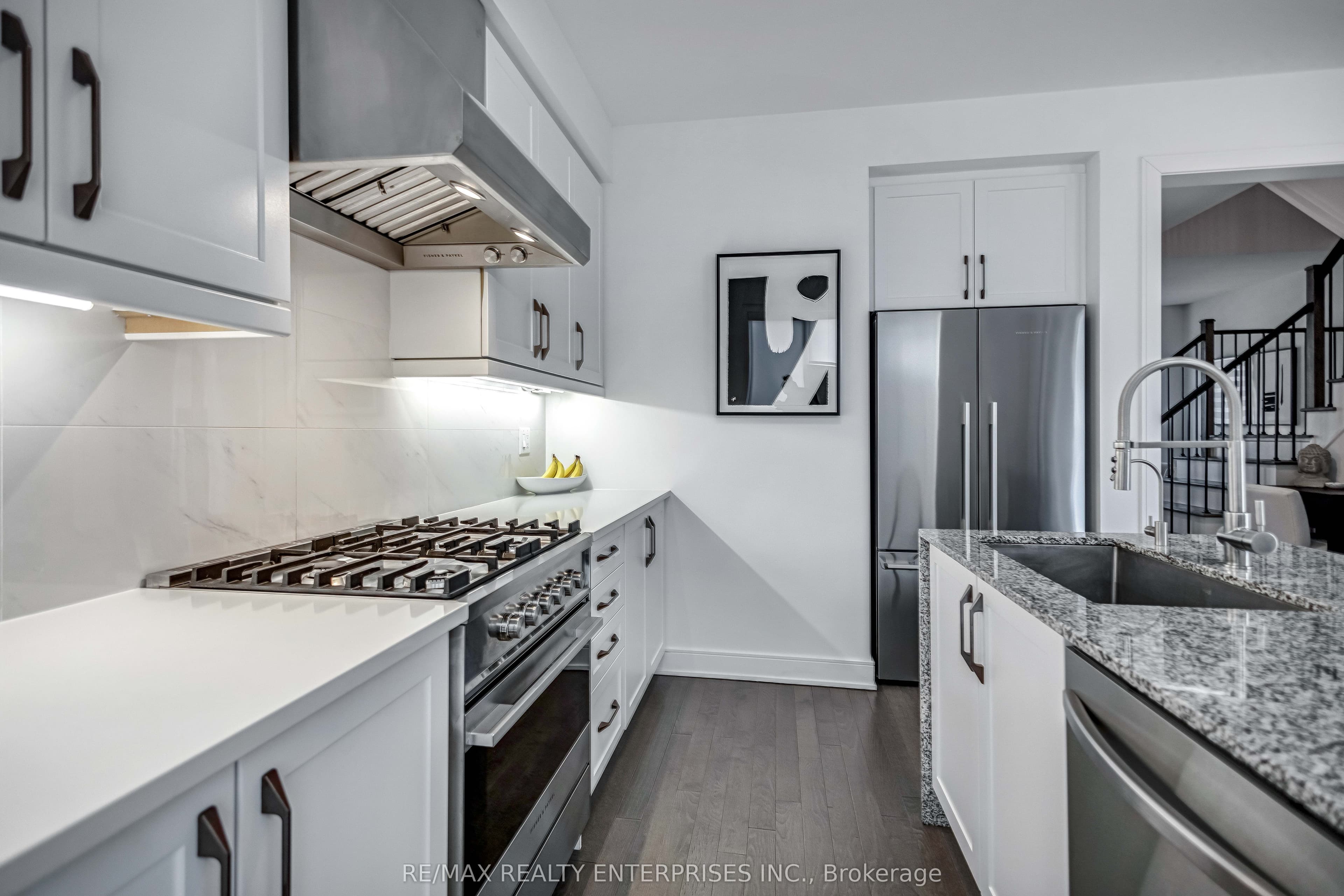 2497 Littlefield Crescent, Oakville, ON L6M 5L9