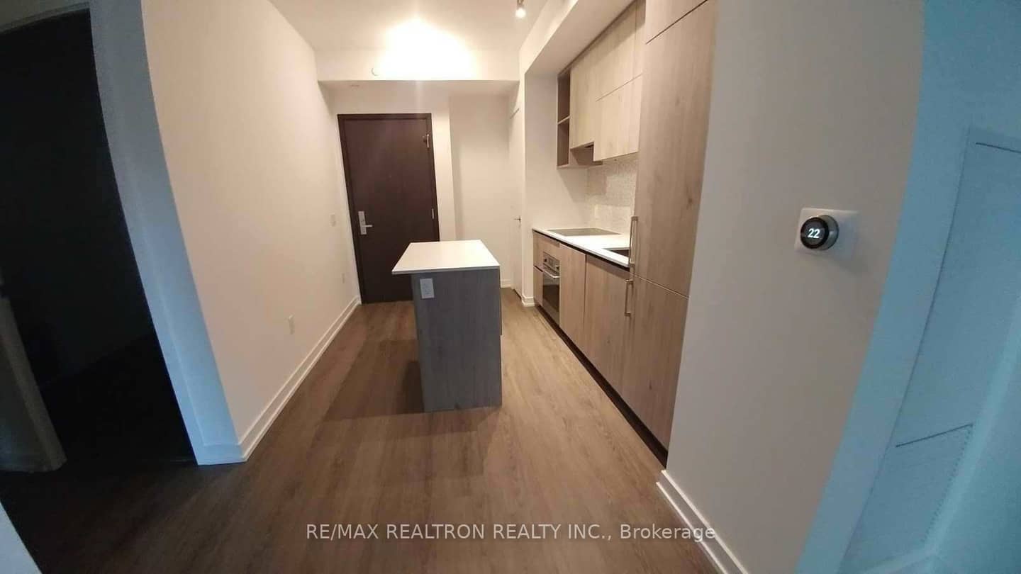 1 Yorkville Avenue 1207, Toronto, ON M4W 0B1