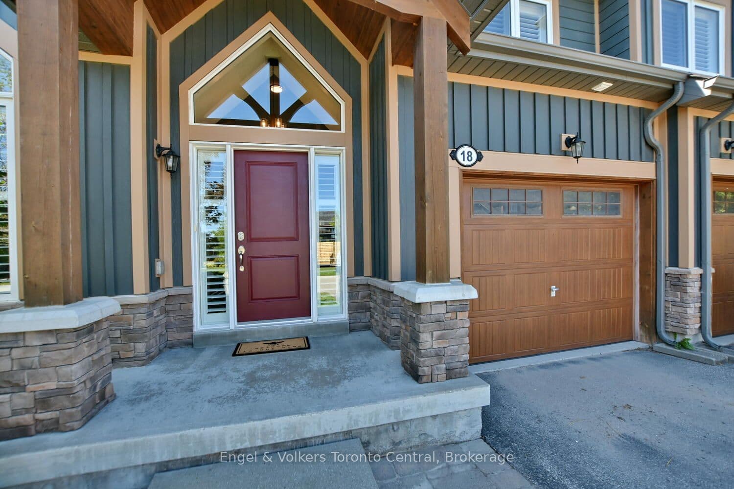 18 Robbie Way, Collingwood, ON L9Y 0X5