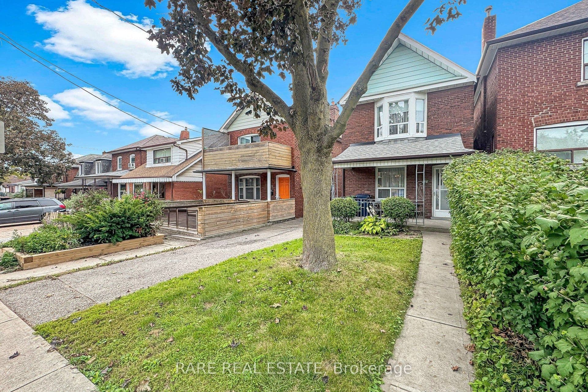 180 Atlas Avenue, Toronto, ON M6C 3P5