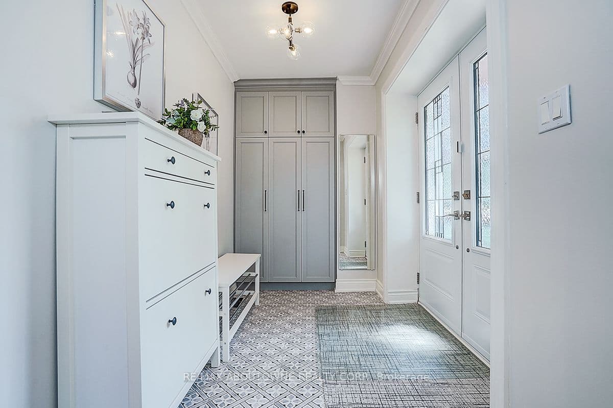 99 Brahms Avenue, Toronto, ON M2H 1H5