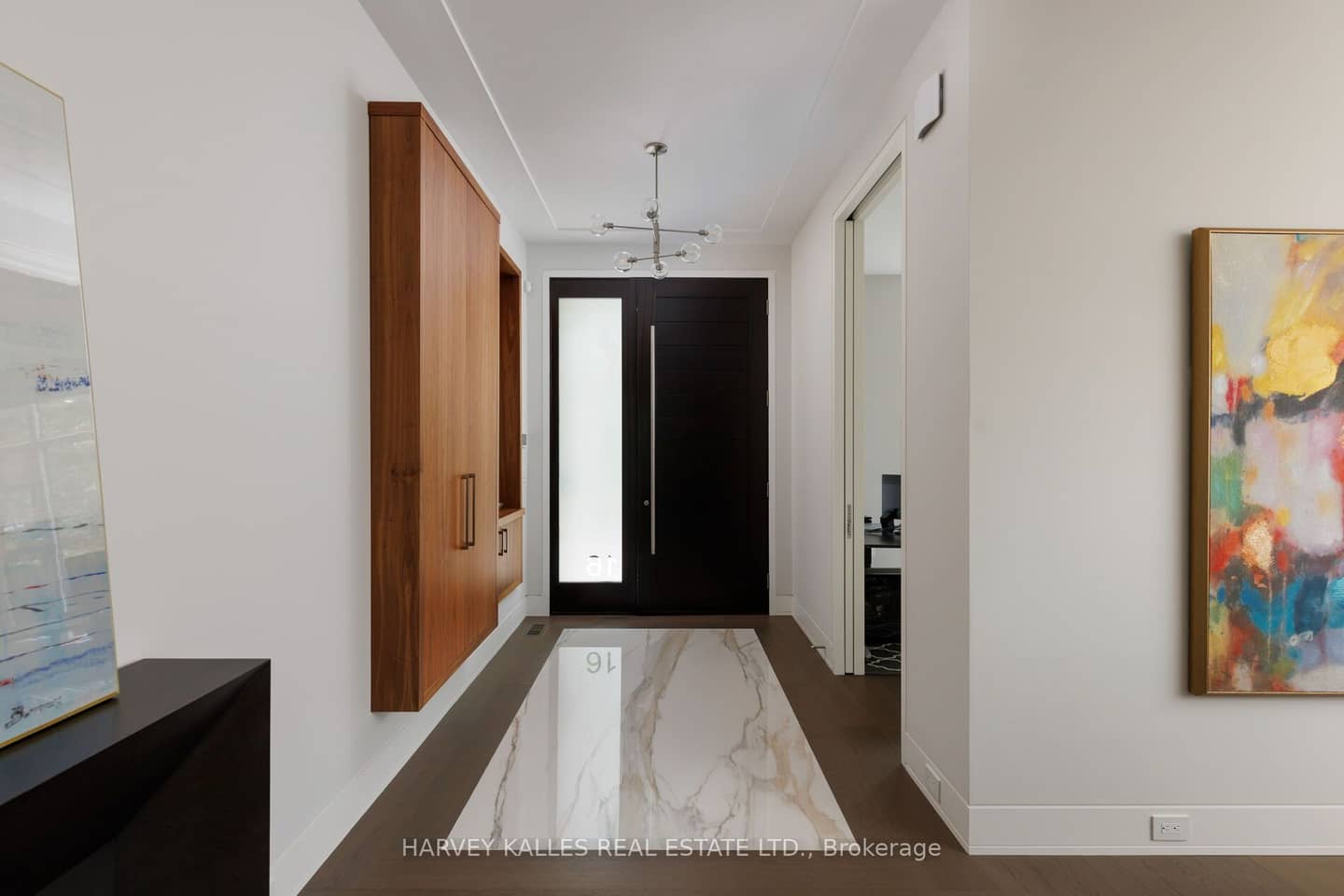 16 Graystone Gardens, Toronto, ON M8Z 3C3