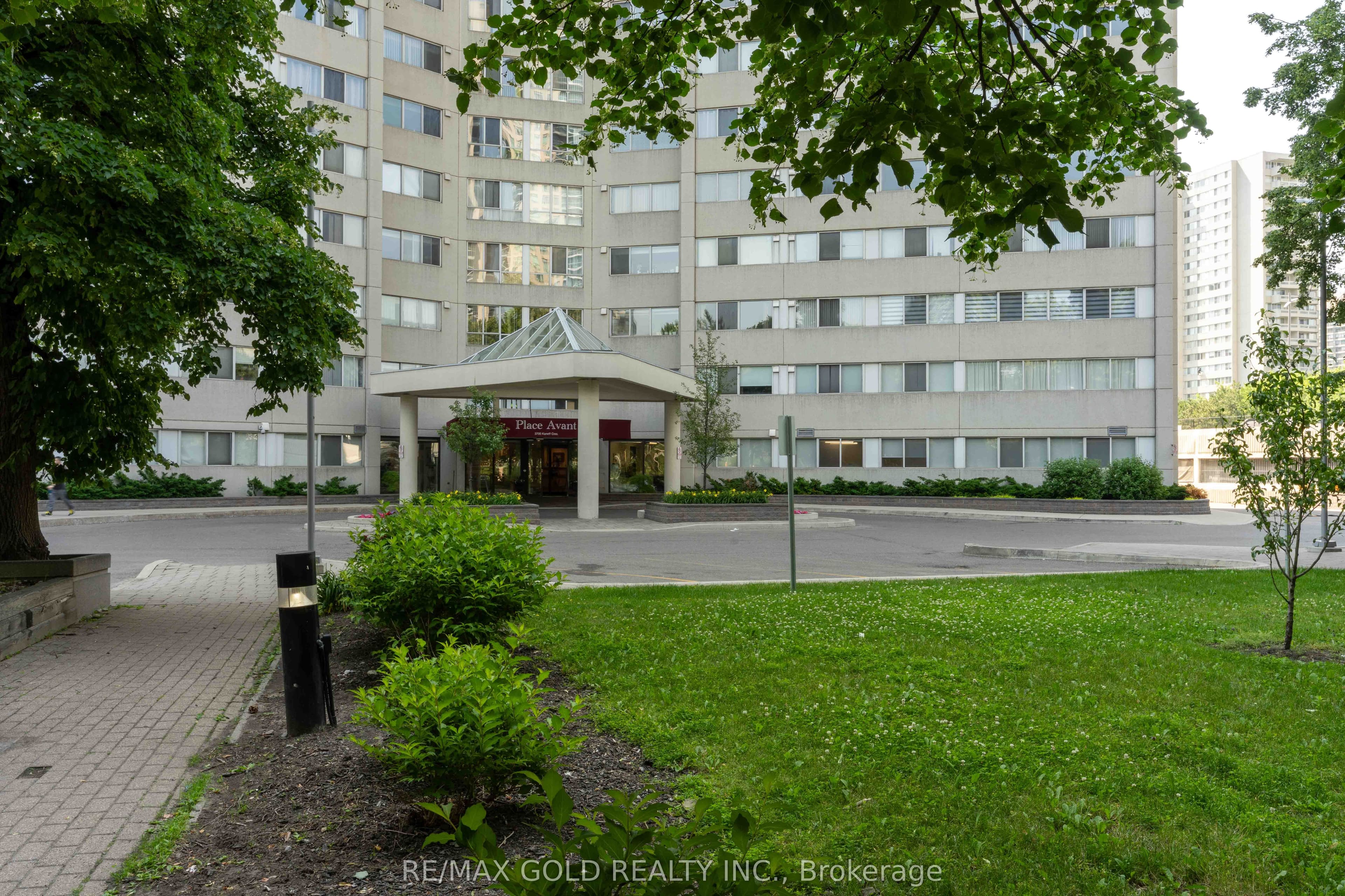 3700 Kaneff Crescent 2101, Mississauga, ON L5A 4B8