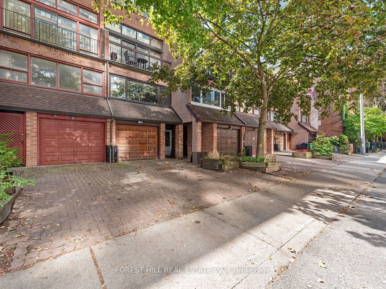 55 Granby Street, Toronto, ON M5B 1H8