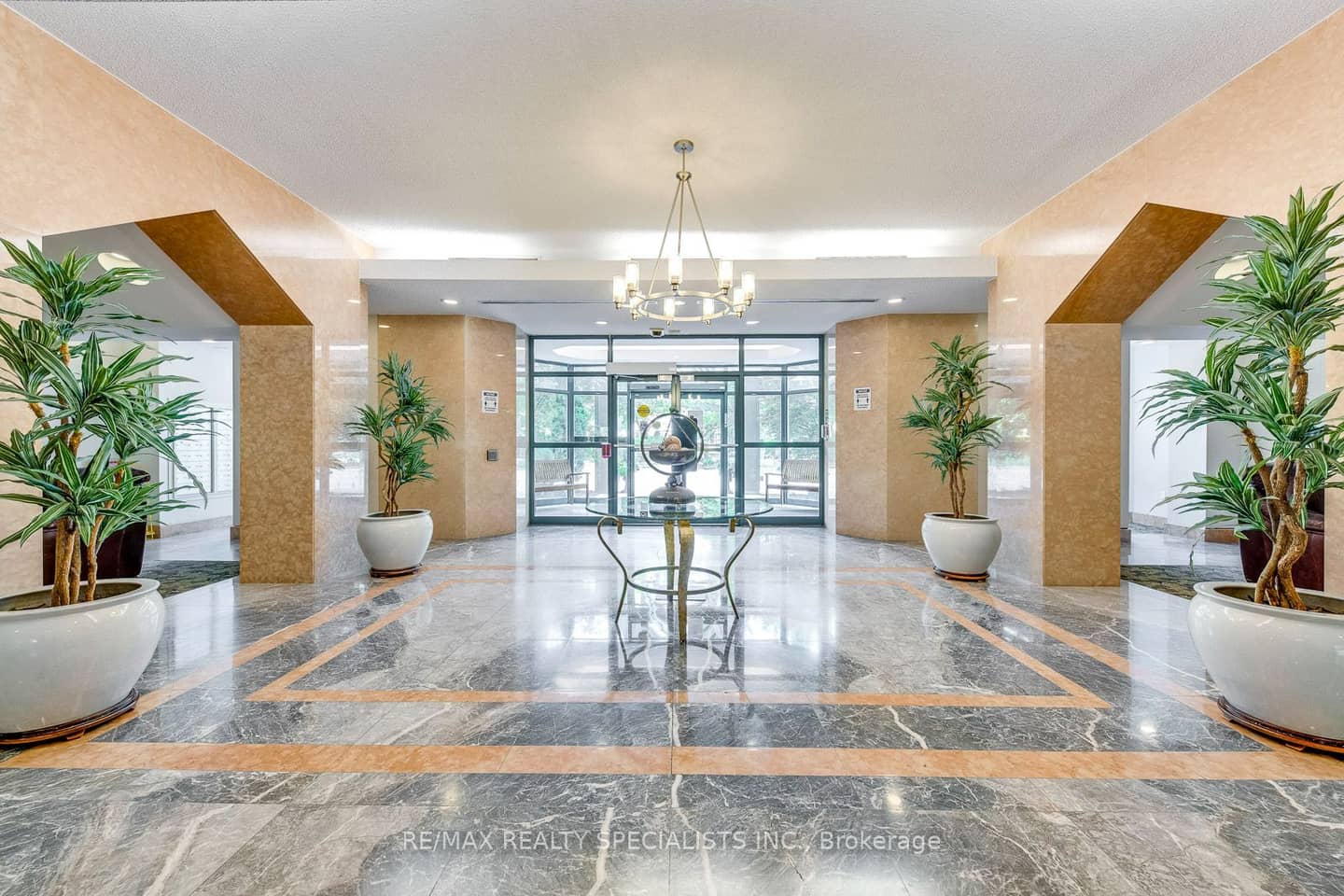 2177 Burnhamthorpe Road W 1605, Mississauga, ON L5L 5P9