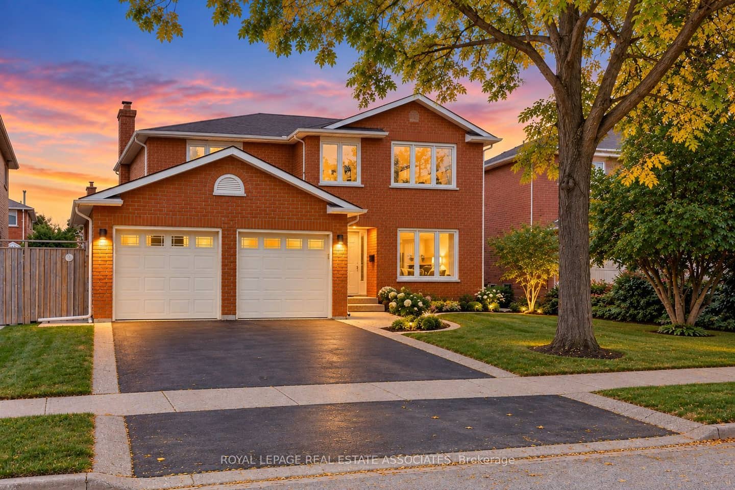 1410 Wakehurst Crescent, Oakville, ON L6J 6T6