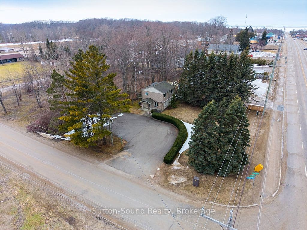 660 Main Street, South Bruce Peninsula, ON N0H 2T0